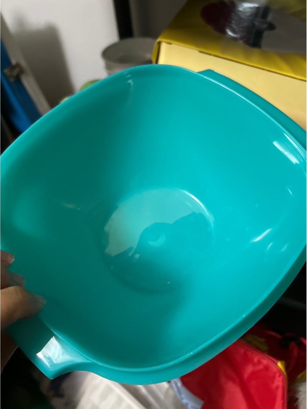 Tupperware 1.9L Aqua Blue Plastic Bowl